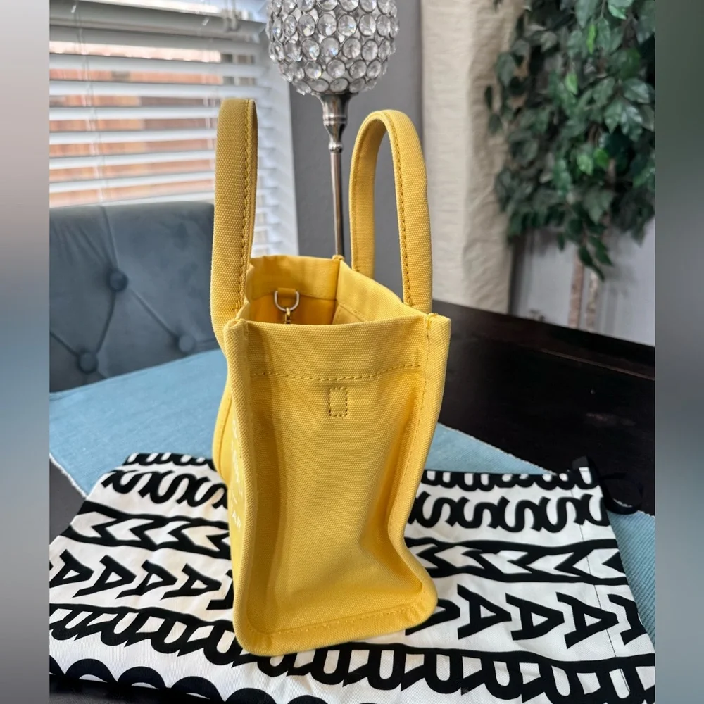 Marc Jacobs Small Canvas Standard Supply Tote in yellow. - Picture 5 of 7